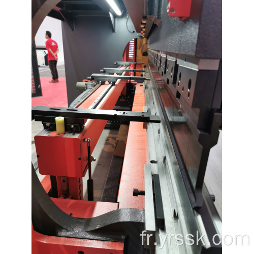 Machine de pliage de la plaque de frein de presse 130 tonnes pour tôle avec système CNC DA53T